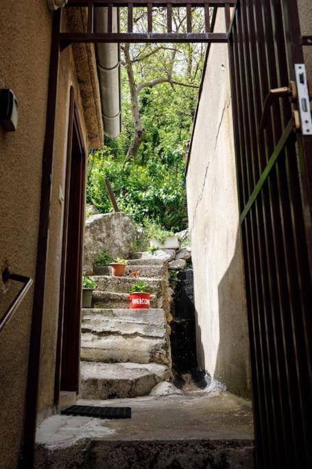 Apartment Old Town - Bambo Knin Exterior foto